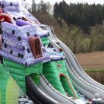 Fotografie 16. Velký skákací hrad se skluzavkou STRAŠIDELNÝ DŮM – extra maxi XXXL