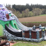 Fotografie 17. Velký skákací hrad se skluzavkou STRAŠIDELNÝ DŮM – extra maxi XXXL