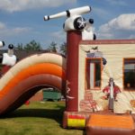 Fotografie 6. Nafukovací skákací hrad se skluzavkou – PIRÁTSKÁ PEVNOST